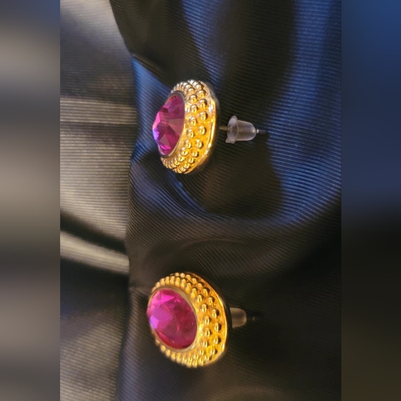 Vintage Swarovski Gold-Tone Oval Pink Crystal Stud Earrings 12.2g - Picture 6 of 16